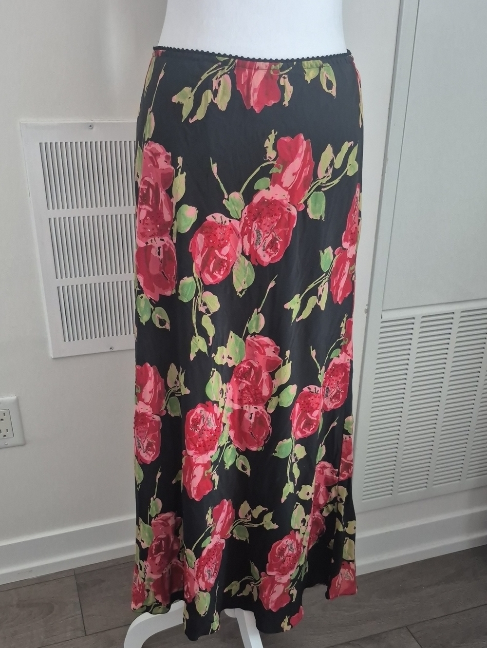Vintage Tina Taylor Silk Black And Red Floral Maxi Skirt Size 10